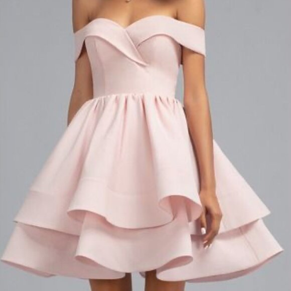 JJs House Dresses & Skirts - JJ's House Cascading Ruffles A-Line Stretch Crepe Dress - 8/10